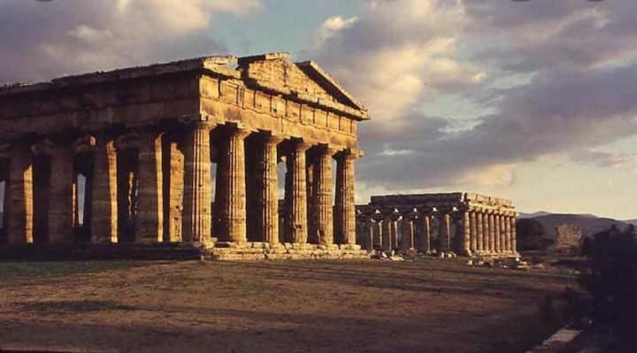 Casa Vacanze Mare Di Paestum Leilighet Eksteriør bilde