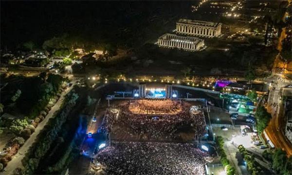 Casa Vacanze Mare Di Paestum Leilighet Eksteriør bilde