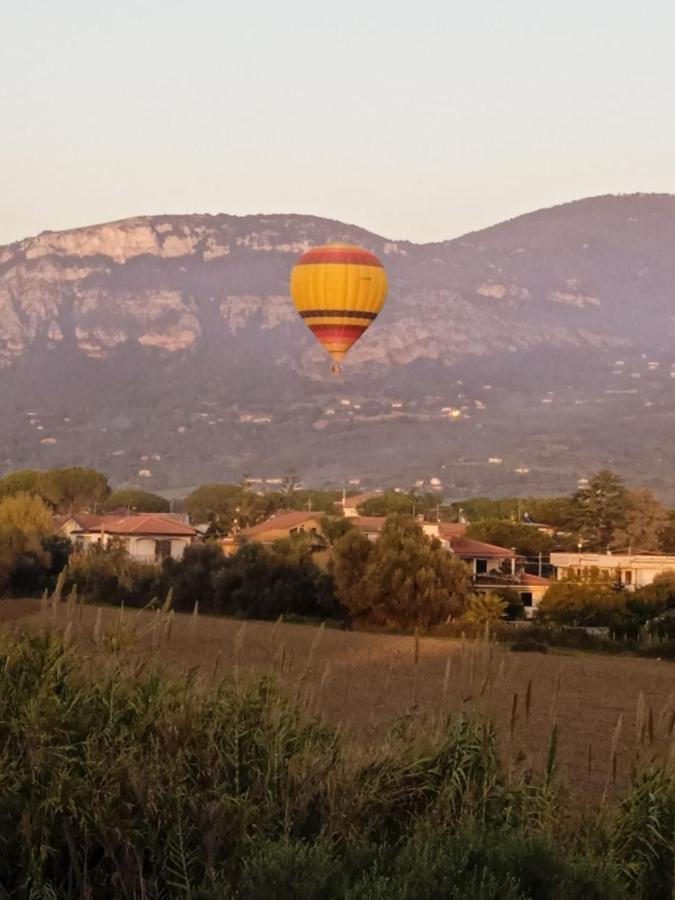 Casa Vacanze Mare Di Paestum Leilighet Eksteriør bilde
