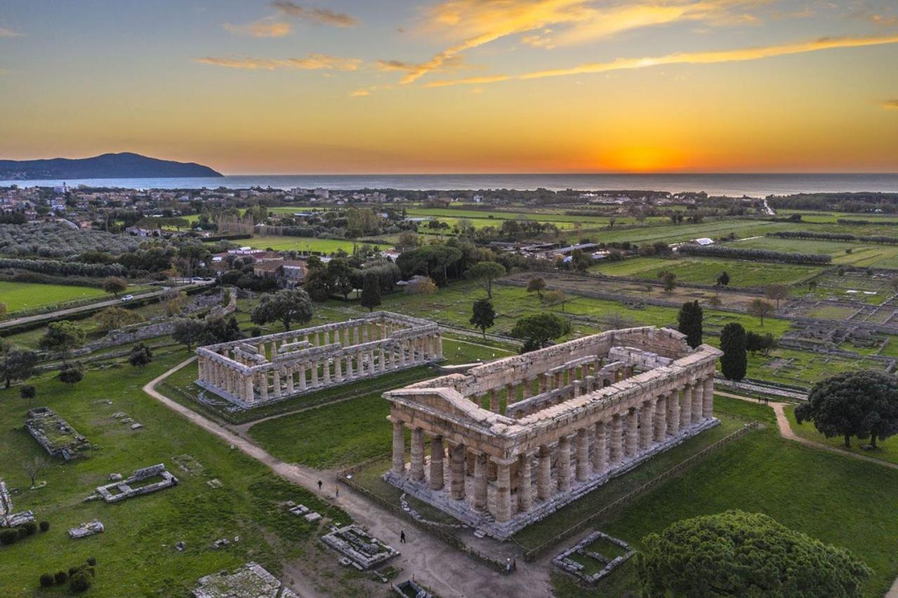 Casa Vacanze Mare Di Paestum Leilighet Eksteriør bilde
