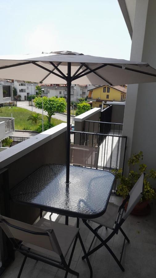Casa Vacanze Mare Di Paestum Leilighet Eksteriør bilde